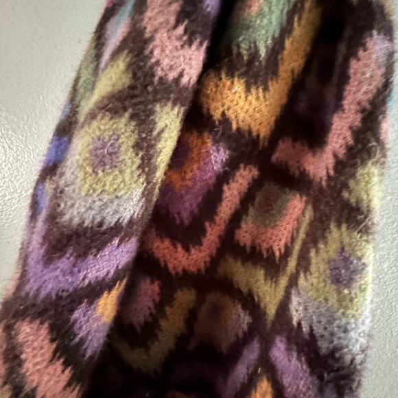 Patterned Scarf - Picture 2 of 3